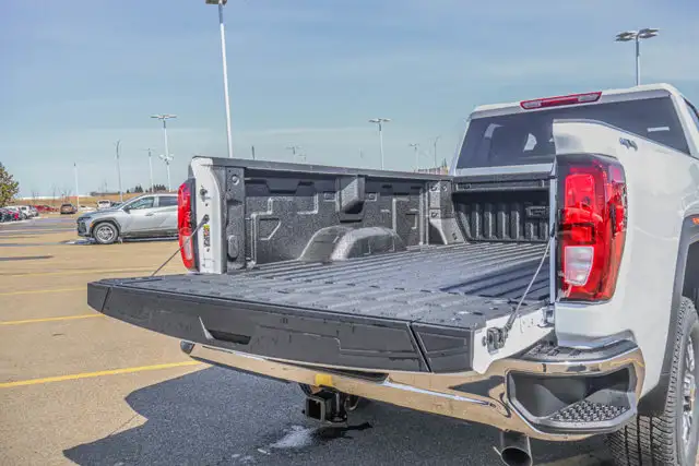 2026 GMC Sierra 3500HD SLE - Photo 8