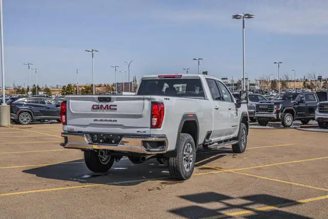 2026 GMC Sierra 3500HD SLE - Photo 9