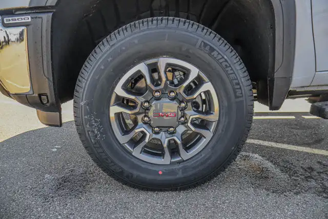 2026 GMC Sierra 3500HD SLE - Photo 13