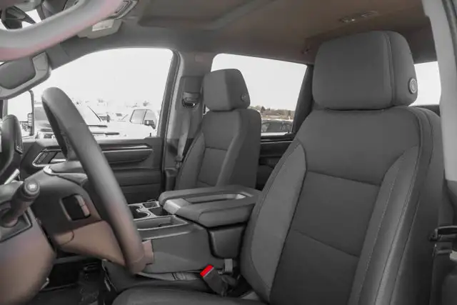 2026 GMC Sierra 3500HD SLE - Photo 30