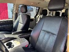 2015 Chrysler Town & Country Touring L - Photo 6