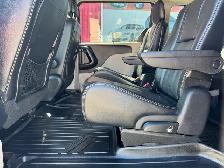 2015 Chrysler Town & Country Touring L - Photo 14