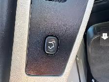 2015 Chrysler Town & Country Touring L - Photo 20