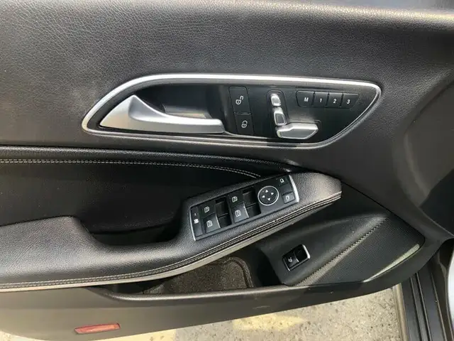 2017 Mercedes-Benz CLA-Class CLA250 - Photo 13