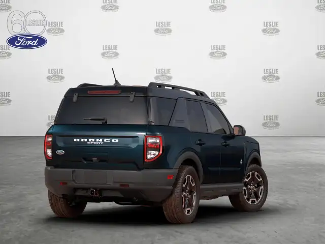 2023 Ford Bronco Sport Outer Banks 4x4 - Photo 3