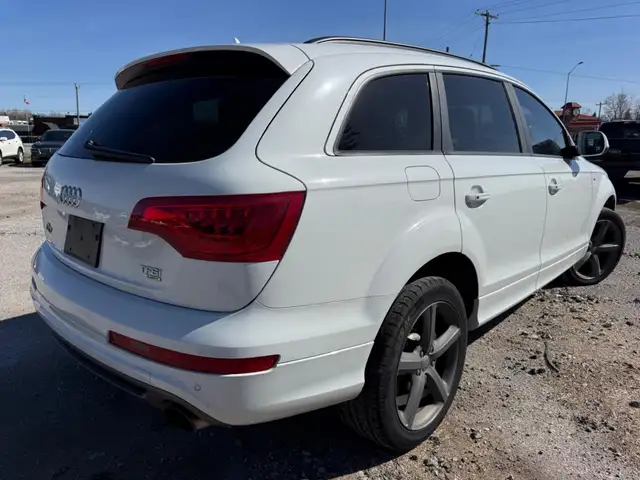 2014 AUDI Q7 3.0T QUATTRO | 1 OWNER | CLEAN CARFAX - Photo 5