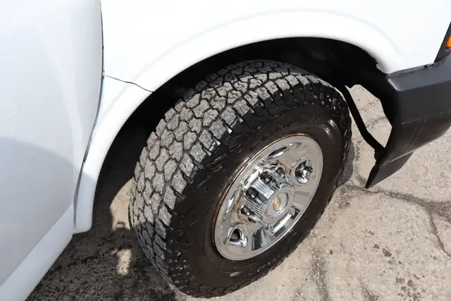 Chevrolet Express 3500 CUBE 14 PIEDS ROUE SIMPLE / 6.6 LITRES 59 - Photo 13