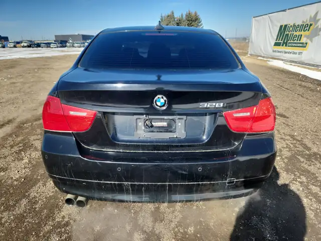 2010 BMW 328 - Photo 6