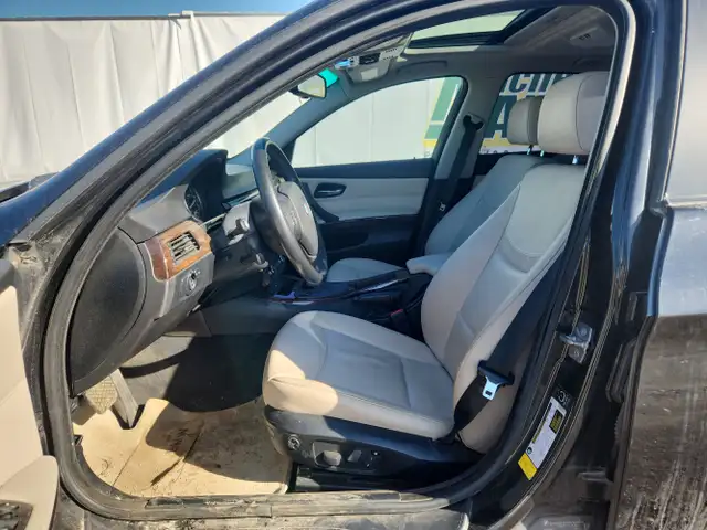 2010 BMW 328 - Photo 13