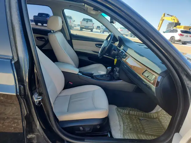 2010 BMW 328 - Photo 18