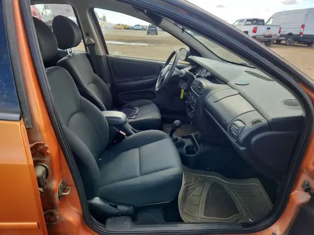 2005 Dodge Neon - Photo 17