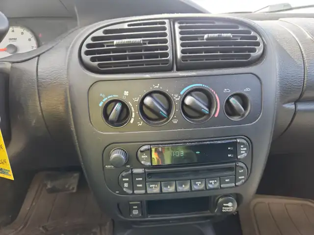 2005 Dodge Neon - Photo 20