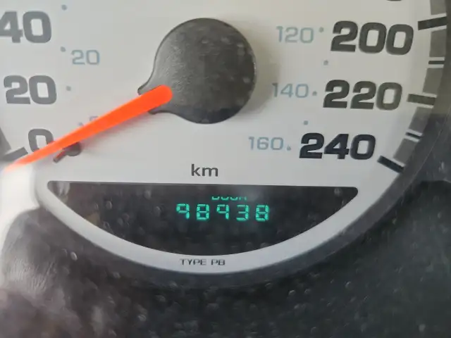 2005 Dodge Neon - Photo 24