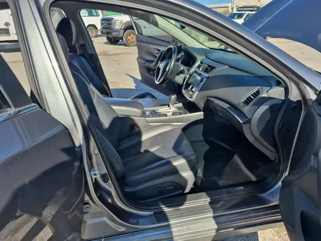 2018 Nissan Altima - Photo 31