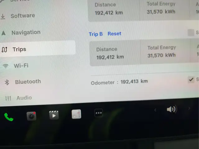 2021 Tesla Model 3 - Photo 17