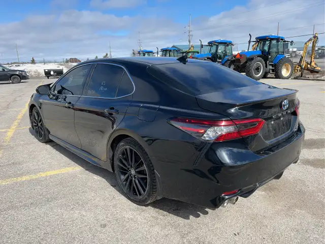 2023 Toyota Camry Hybrid - Photo 7