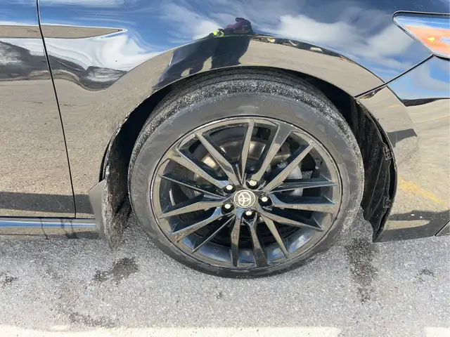 2023 Toyota Camry Hybrid - Photo 10