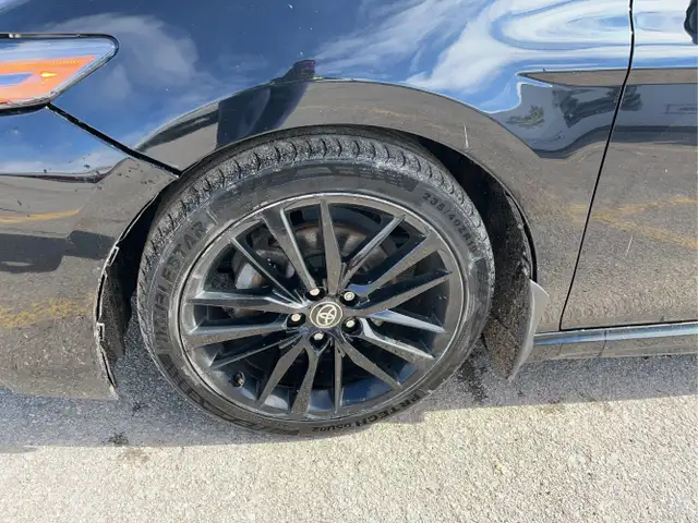 2023 Toyota Camry Hybrid - Photo 11