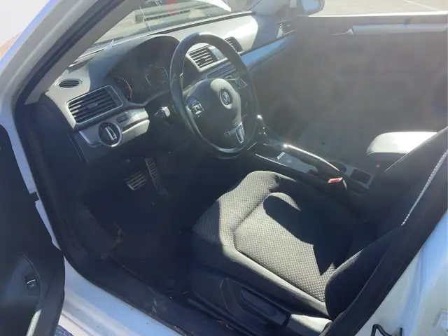 2013 Volkswagen Passat - Photo 10