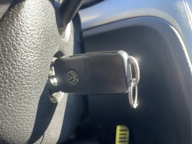 2013 Volkswagen Passat - Photo 12