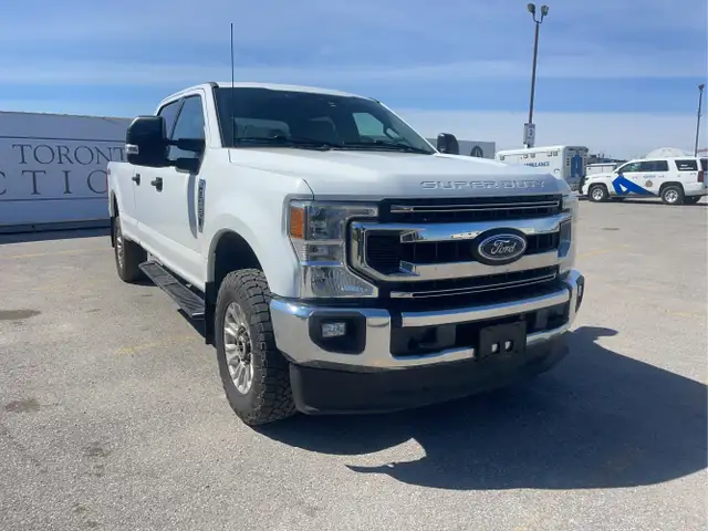2022 Ford F-350 Super Duty - Photo 3