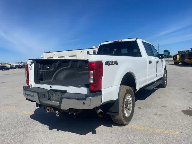 2022 Ford F-350 Super Duty - Photo 5