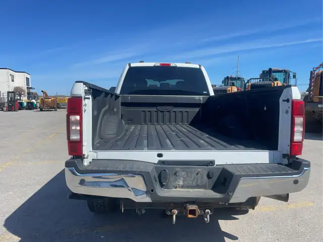 2022 Ford F-350 Super Duty - Photo 6