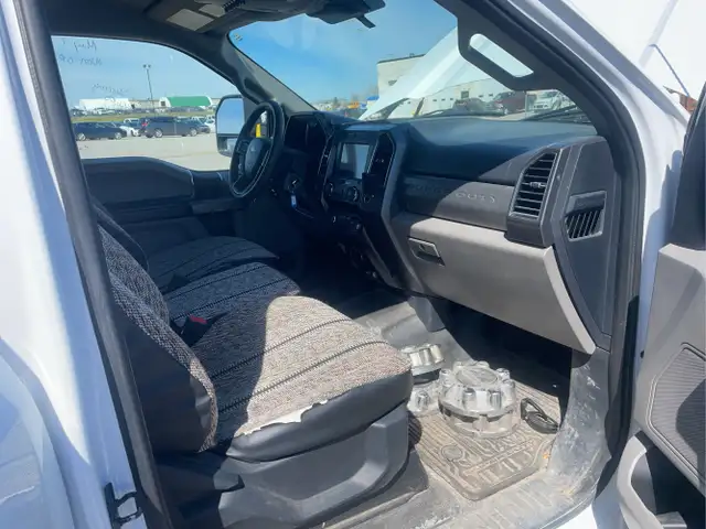 2022 Ford F-350 Super Duty - Photo 18