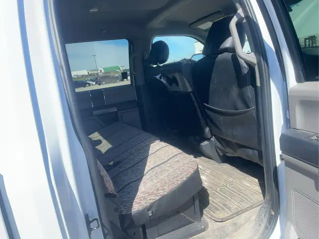 2022 Ford F-350 Super Duty - Photo 19