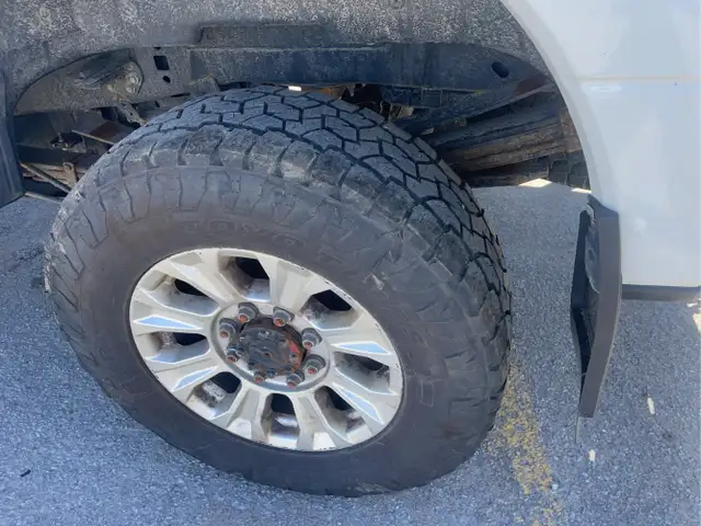 2022 Ford F-350 Super Duty - Photo 22