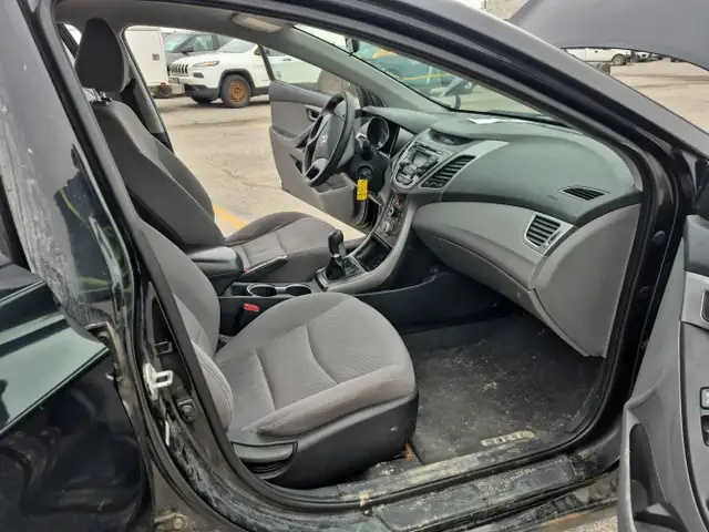 2015 Hyundai ELANTRA - Photo 31