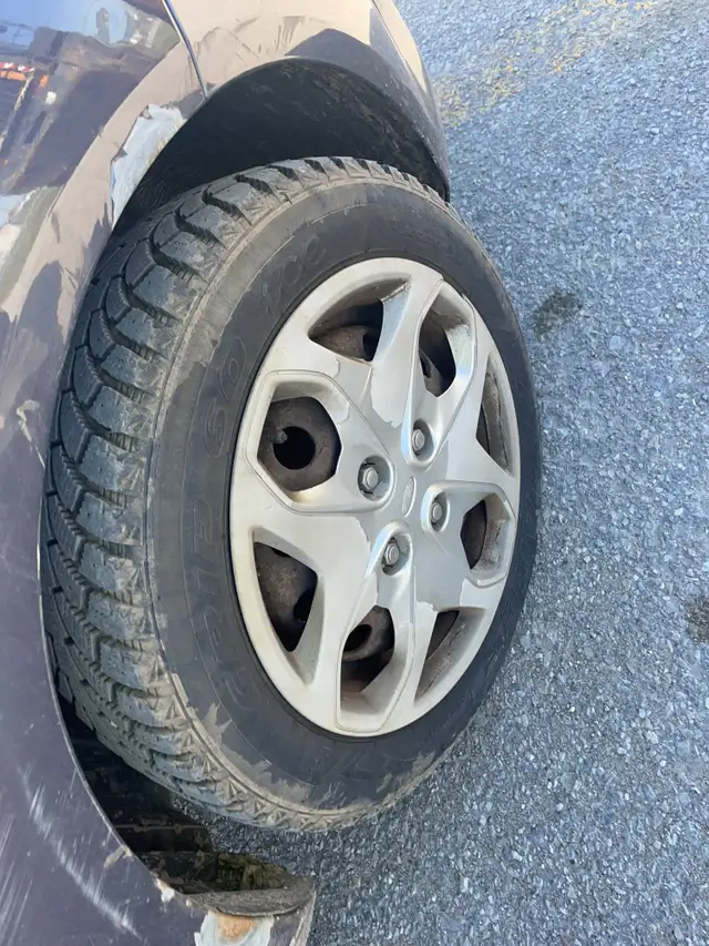 2013 Ford Fiesta - Photo 21