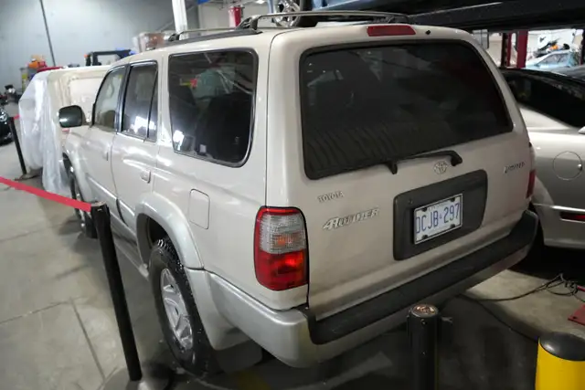 2000 Toyota 4Runner - Photo 5