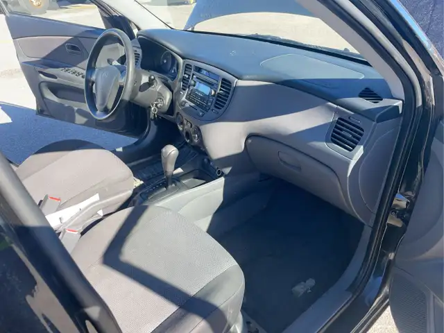 2009 Kia Rio5 - Photo 18