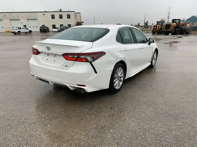 2021 Toyota Camry - Photo 5