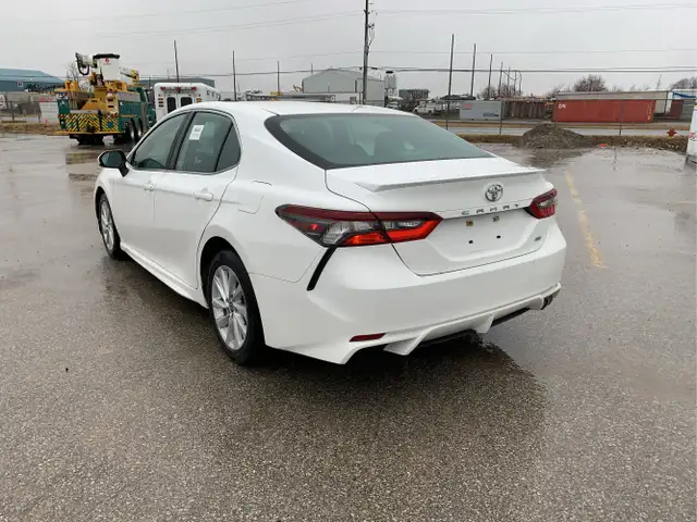 2021 Toyota Camry - Photo 7