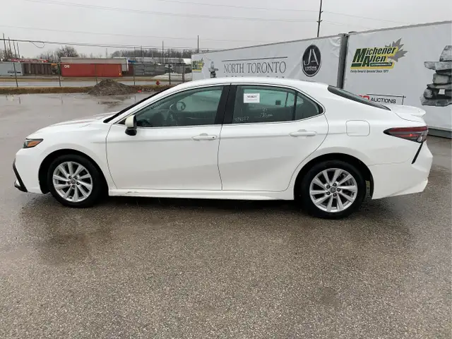 2021 Toyota Camry - Photo 8