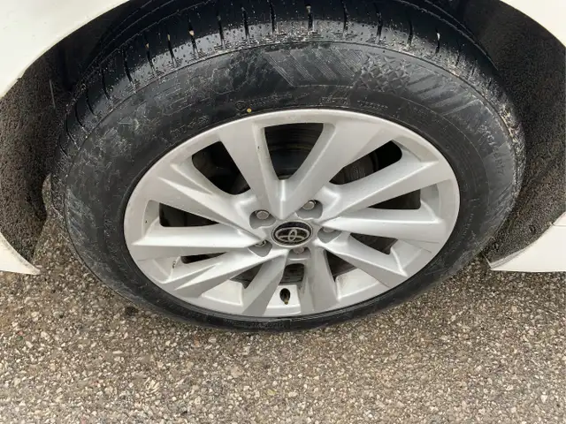 2021 Toyota Camry - Photo 18