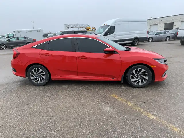 2019 Honda Civic - Photo 4