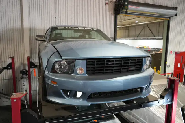2005 Ford Mustang GT Saleen