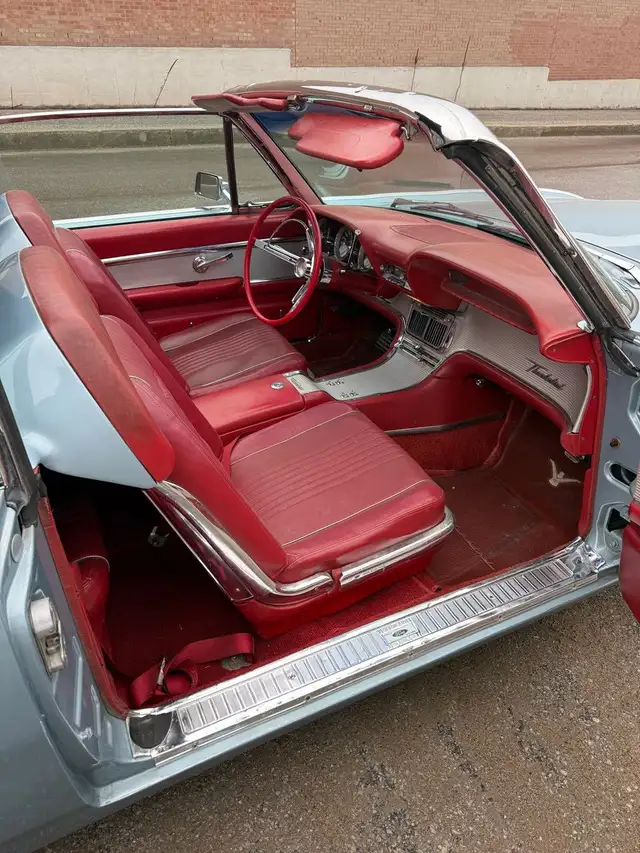 1963 Ford Thunderbird - Photo 9