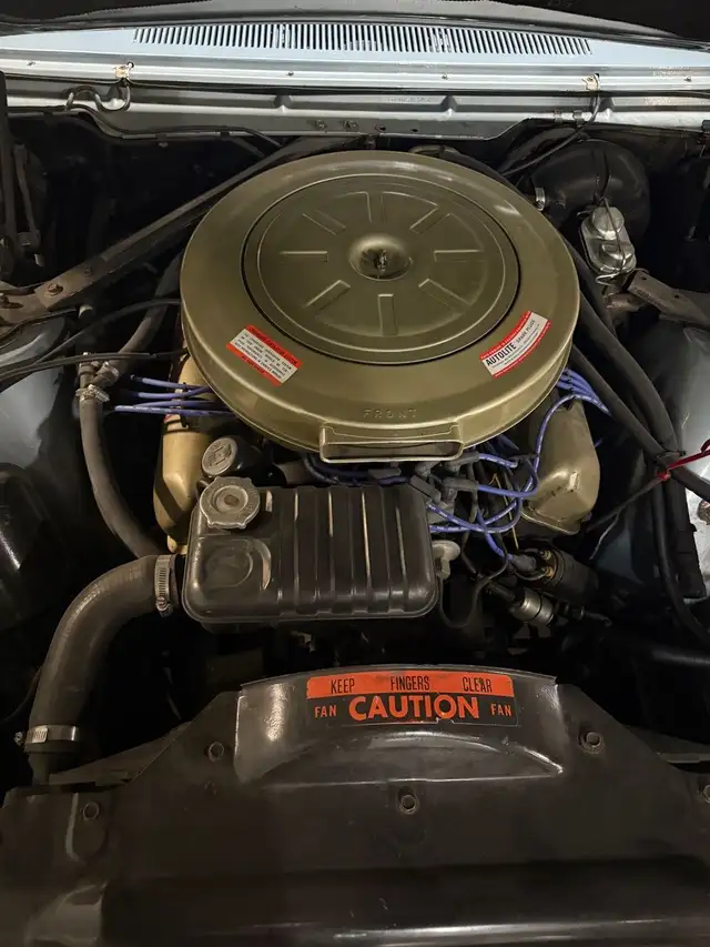 1963 Ford Thunderbird - Photo 13