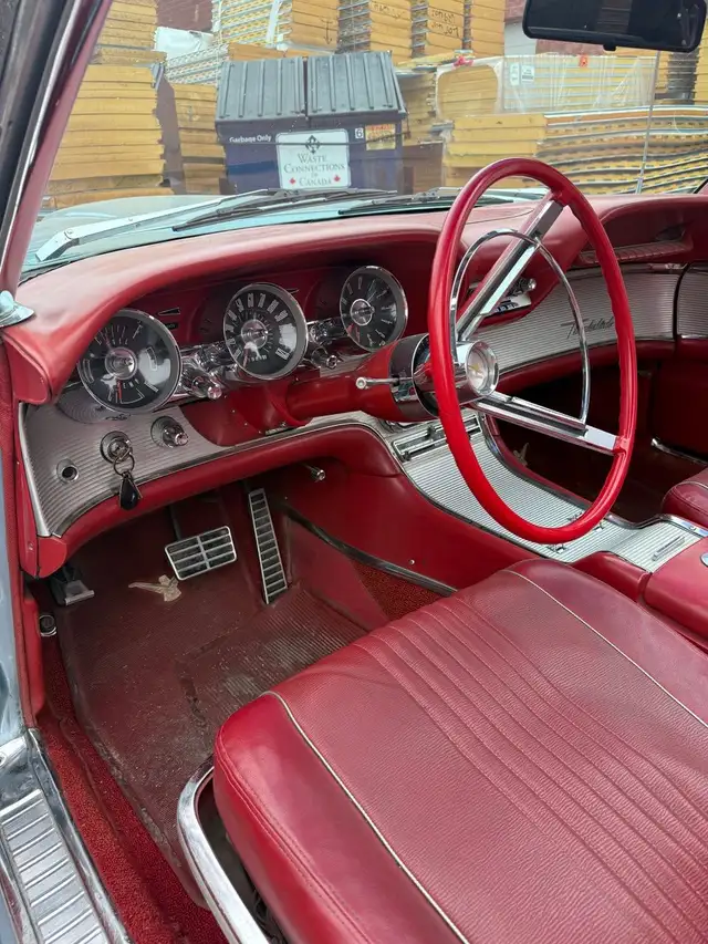 1963 Ford Thunderbird - Photo 15