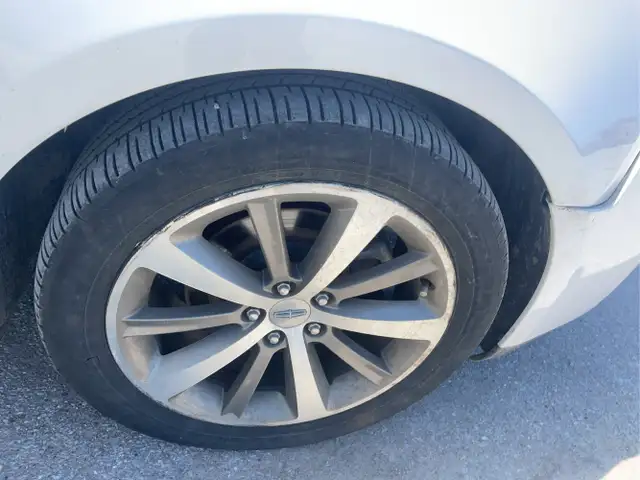 2011 Lincoln MKS - Photo 20