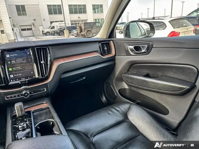2022 Volvo XC60 Recharge Inscription Expression | HEATED SEATS - Photo 12