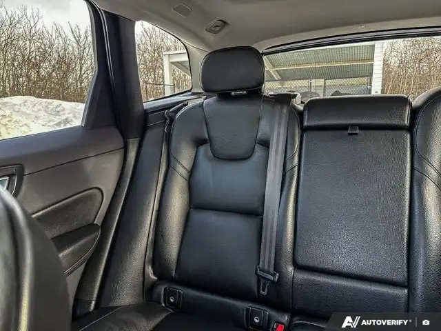 2022 Volvo XC60 Recharge Inscription Expression | HEATED SEATS - Photo 13