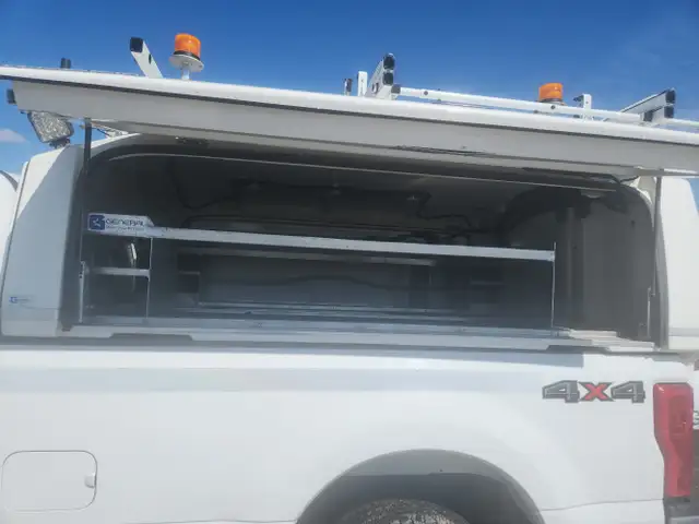 2018 Ford F-350 Super Duty - Photo 16