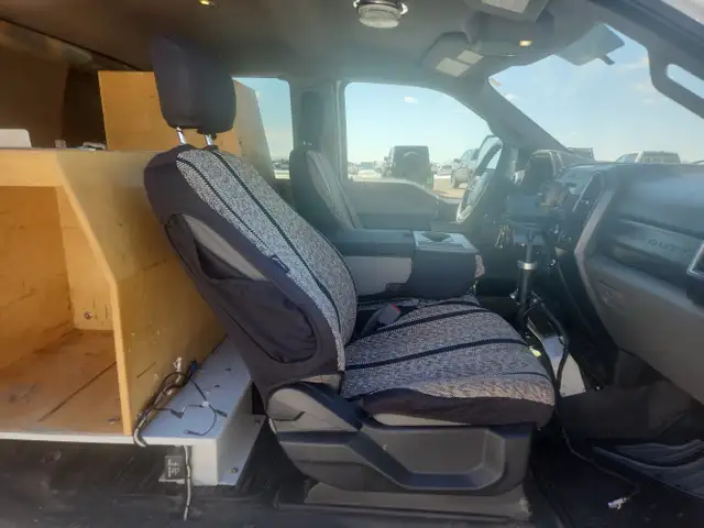 2018 Ford F-350 Super Duty - Photo 19