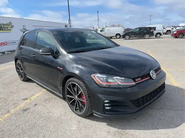2021 Volkswagen Golf GTI - Photo 3
