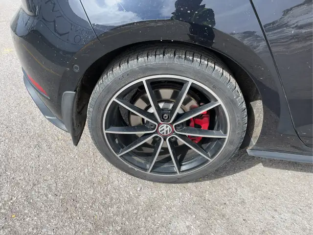 2021 Volkswagen Golf GTI - Photo 9